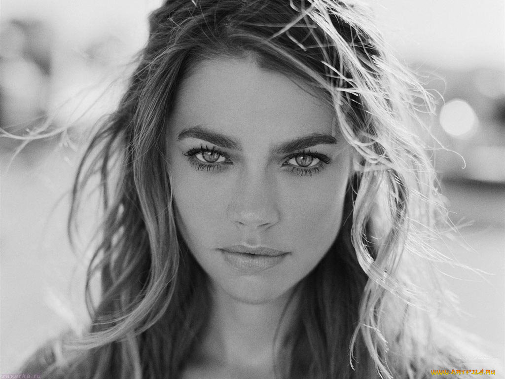 Denise Richards, klas, 